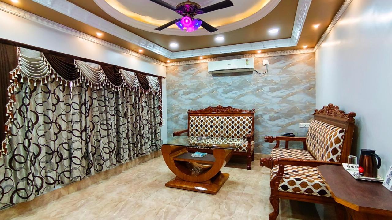 Hotel Samrat Baharampur Esterno foto