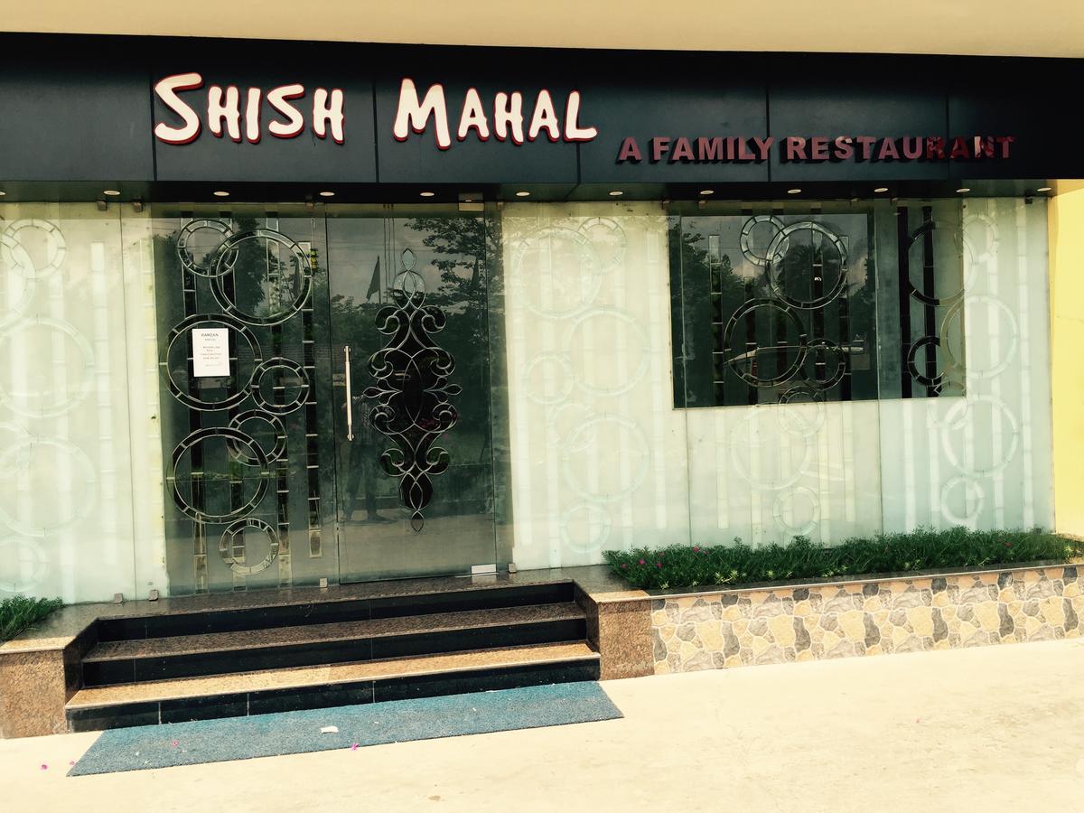 Hotel Samrat Baharampur Esterno foto