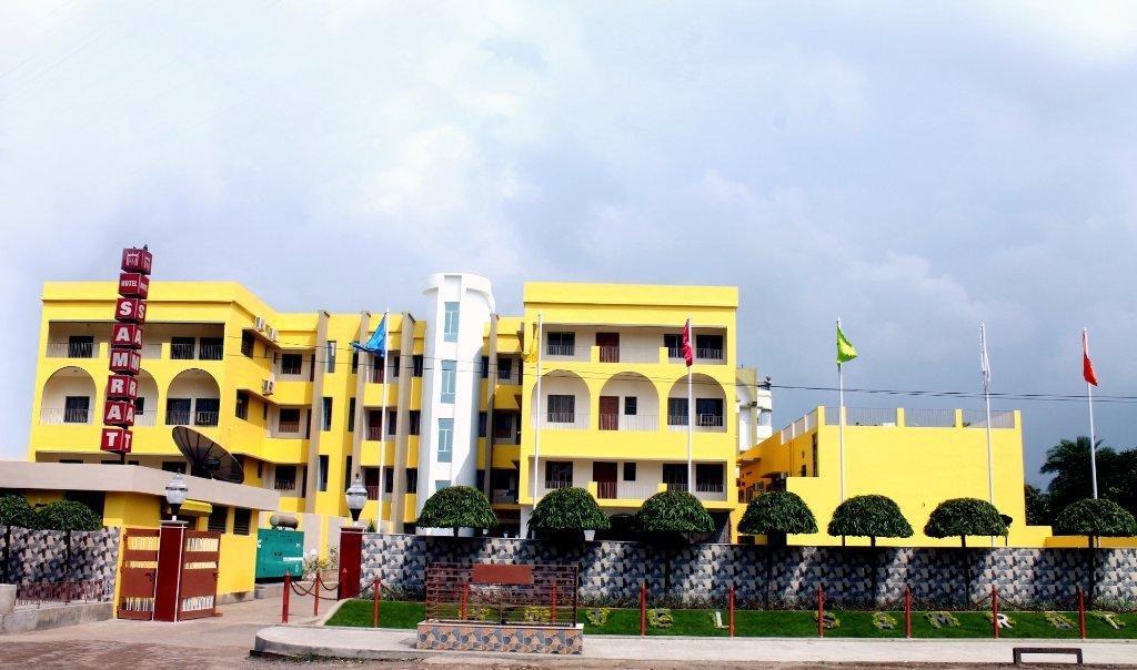 Hotel Samrat Baharampur Esterno foto