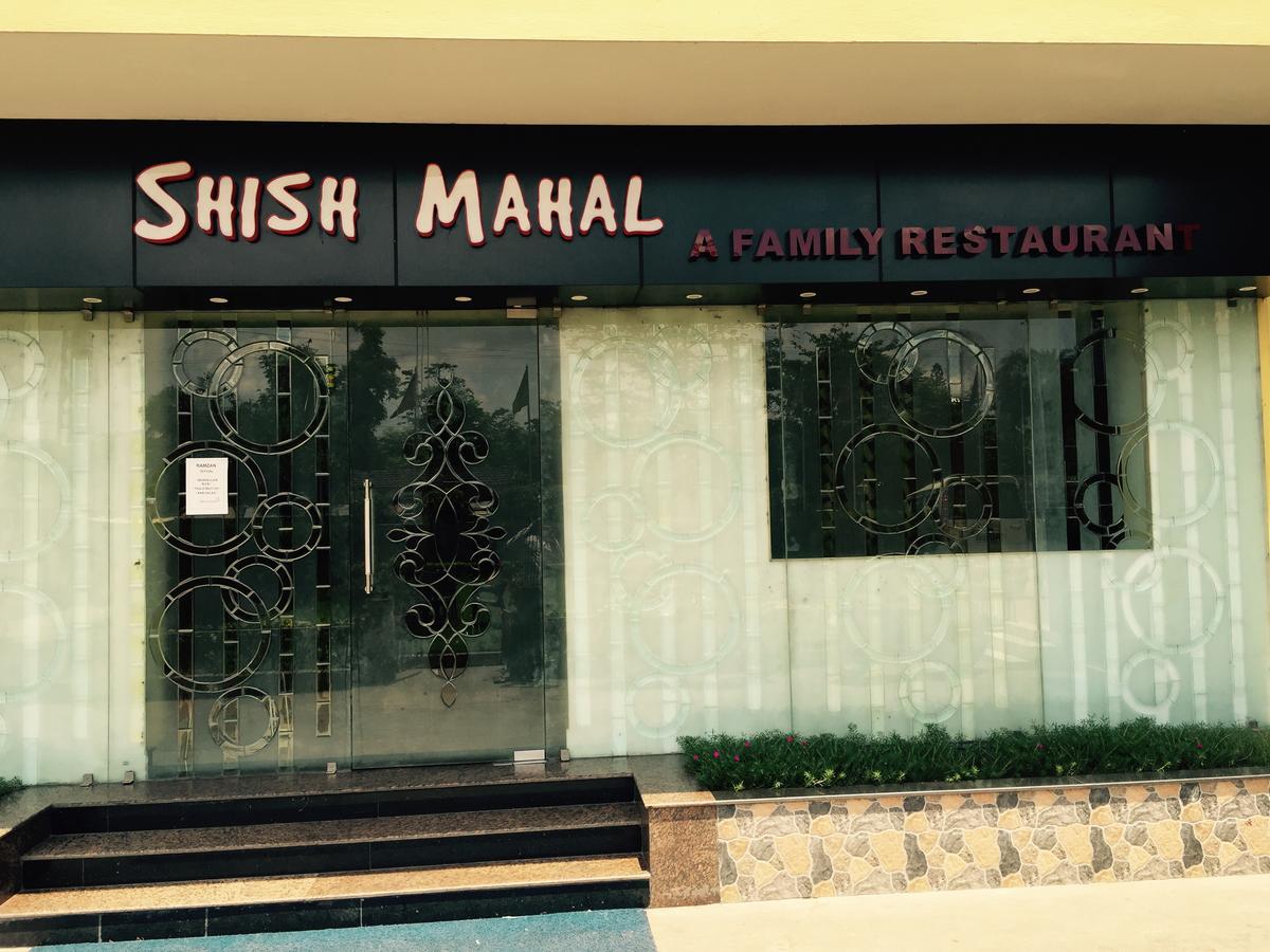 Hotel Samrat Baharampur Esterno foto